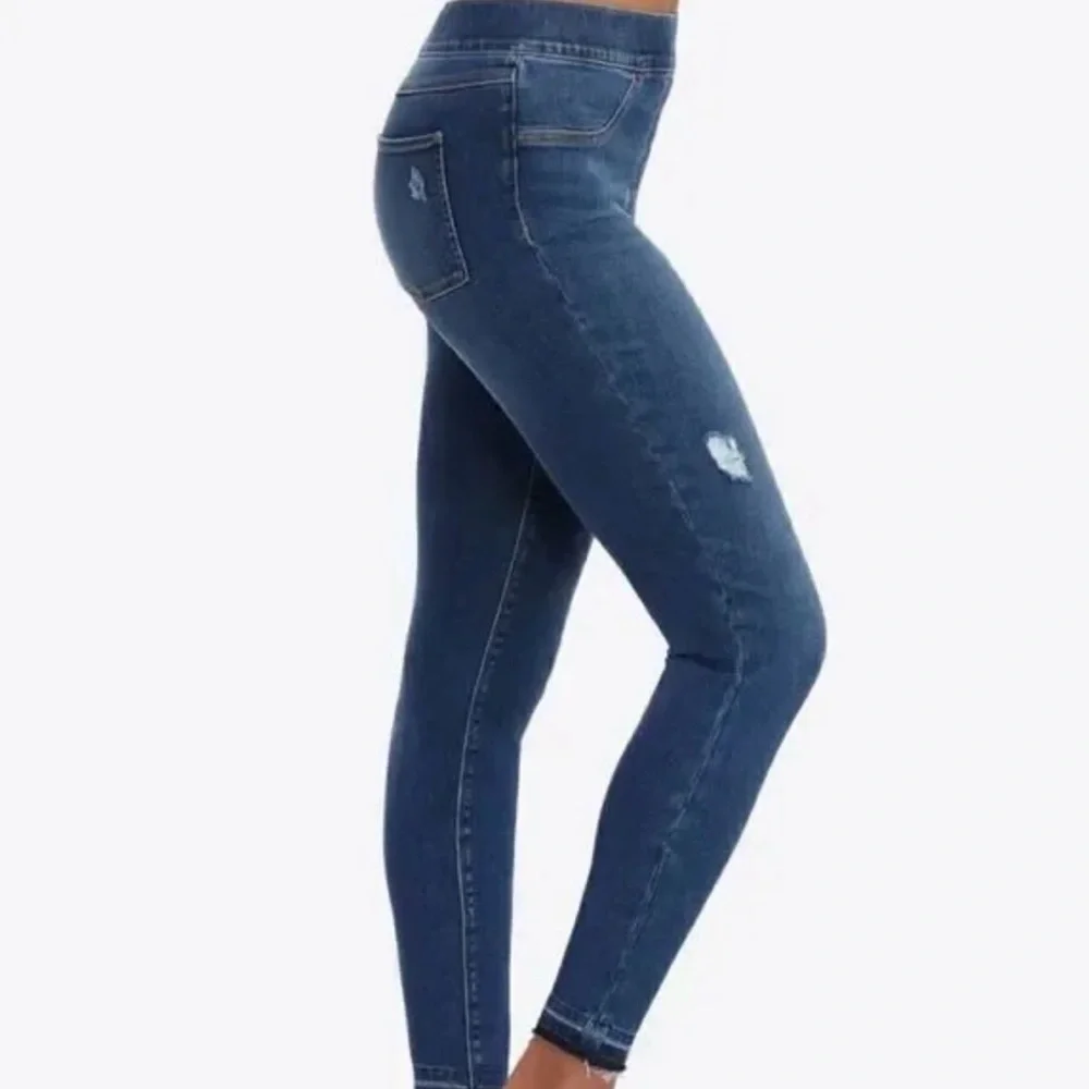 SPANX built shaping